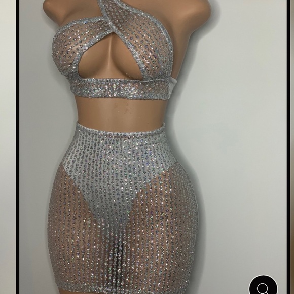 Silver and glitter mesh skirt and top size medium brand Stephs design - Picture 1 of 1